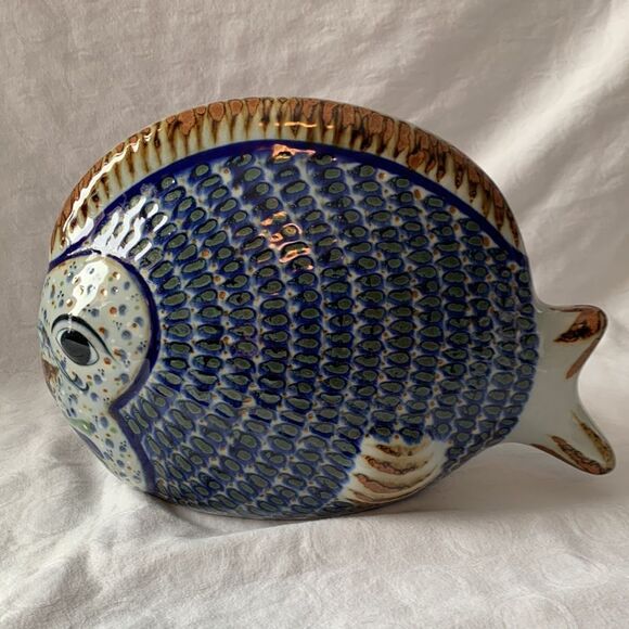 Latin America 2005 Ceramic Fish Aquatic Decor Blue Tan Grey Statue - Picture 3 of 6